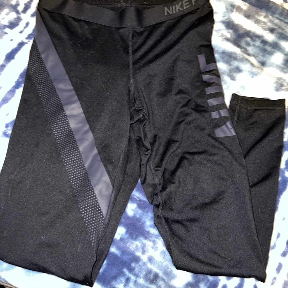 Nike Pro leggings